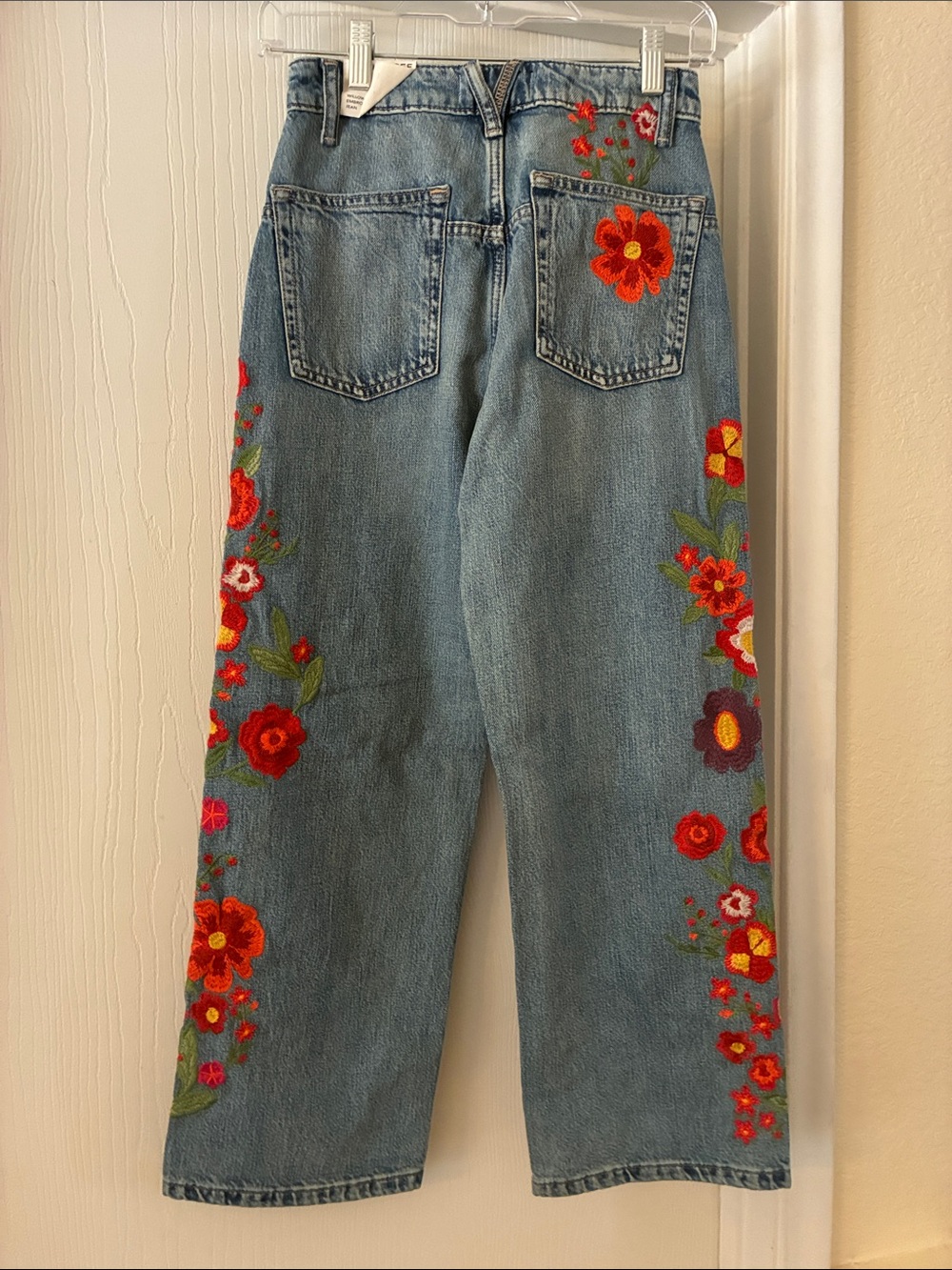 We The Free Light Blue High-Rise Women's Embroidered Denim Jeans, size 24 NWT - Picture 6 of 7